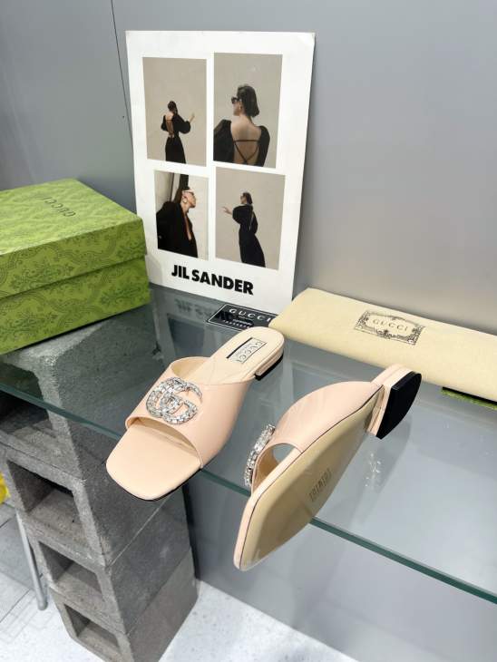 Picture of Gucci Slippers _SKUGuccisz35-41h08212237